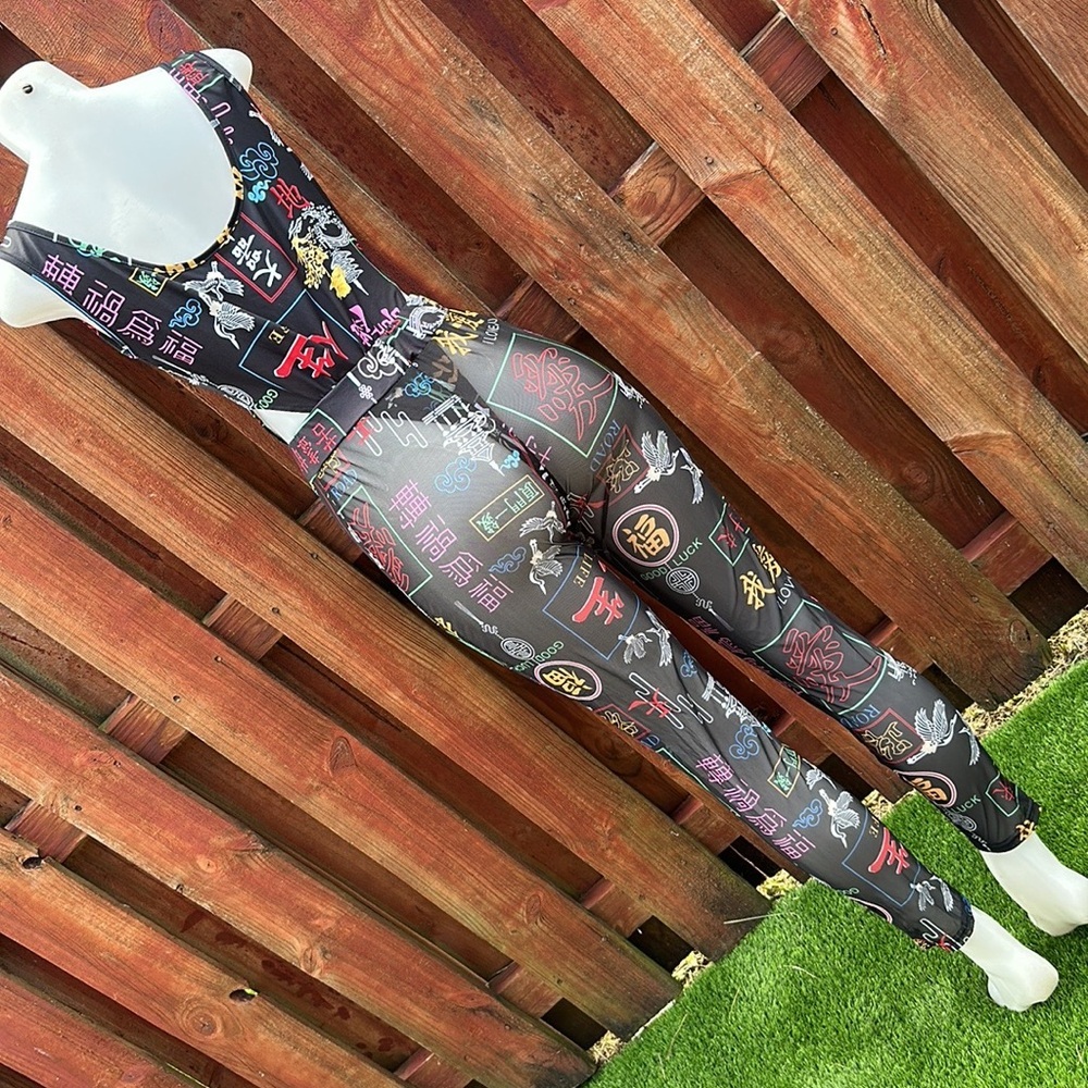 Black Graphic Mesh Women's 2Piece Set Size S - Picture 11 of 16